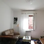 Appartamento: Tranquillita O Divertimento Apartment